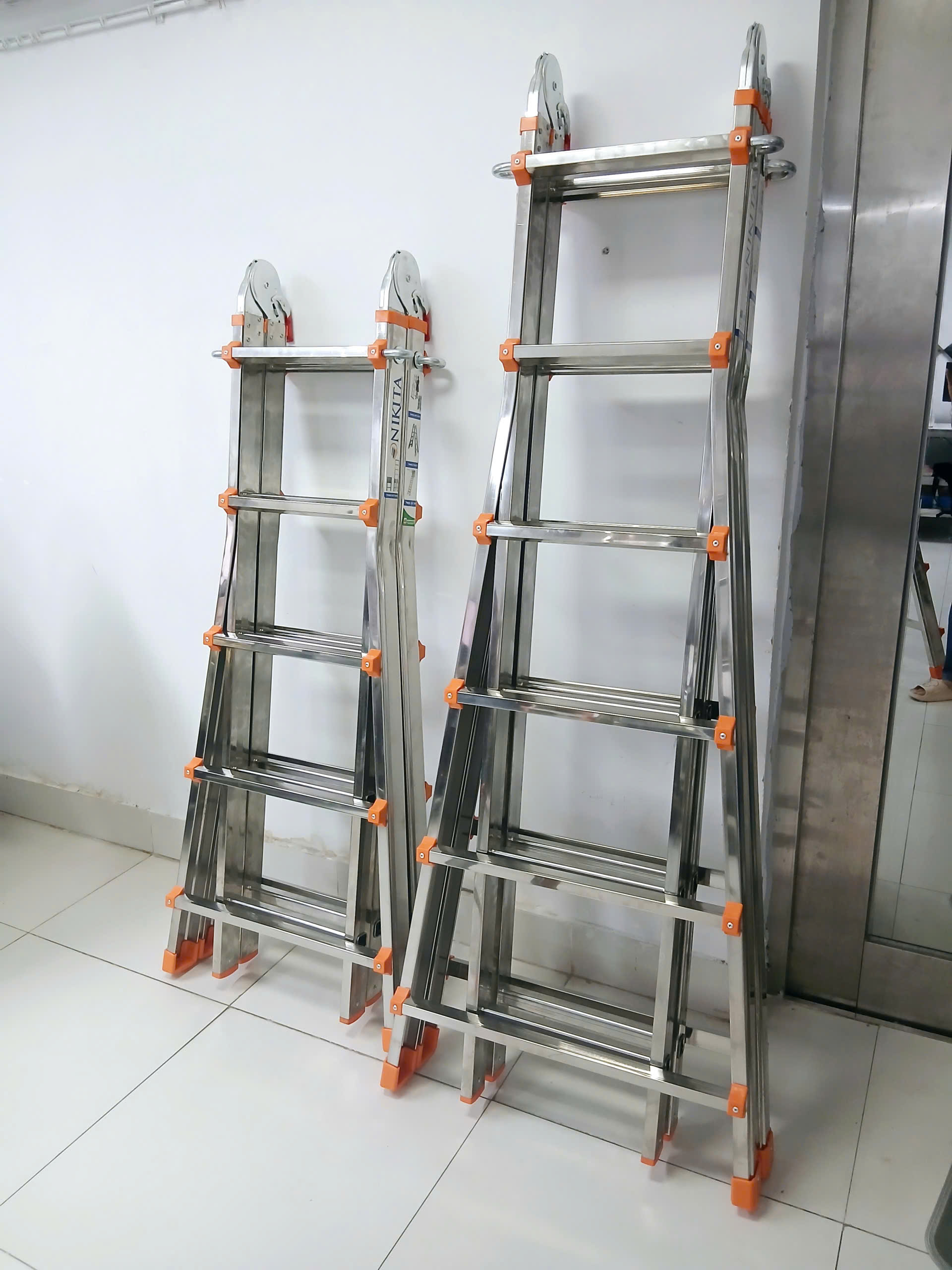 Hình ảnh thực tế Thang Trượt Inox 3 bậc9