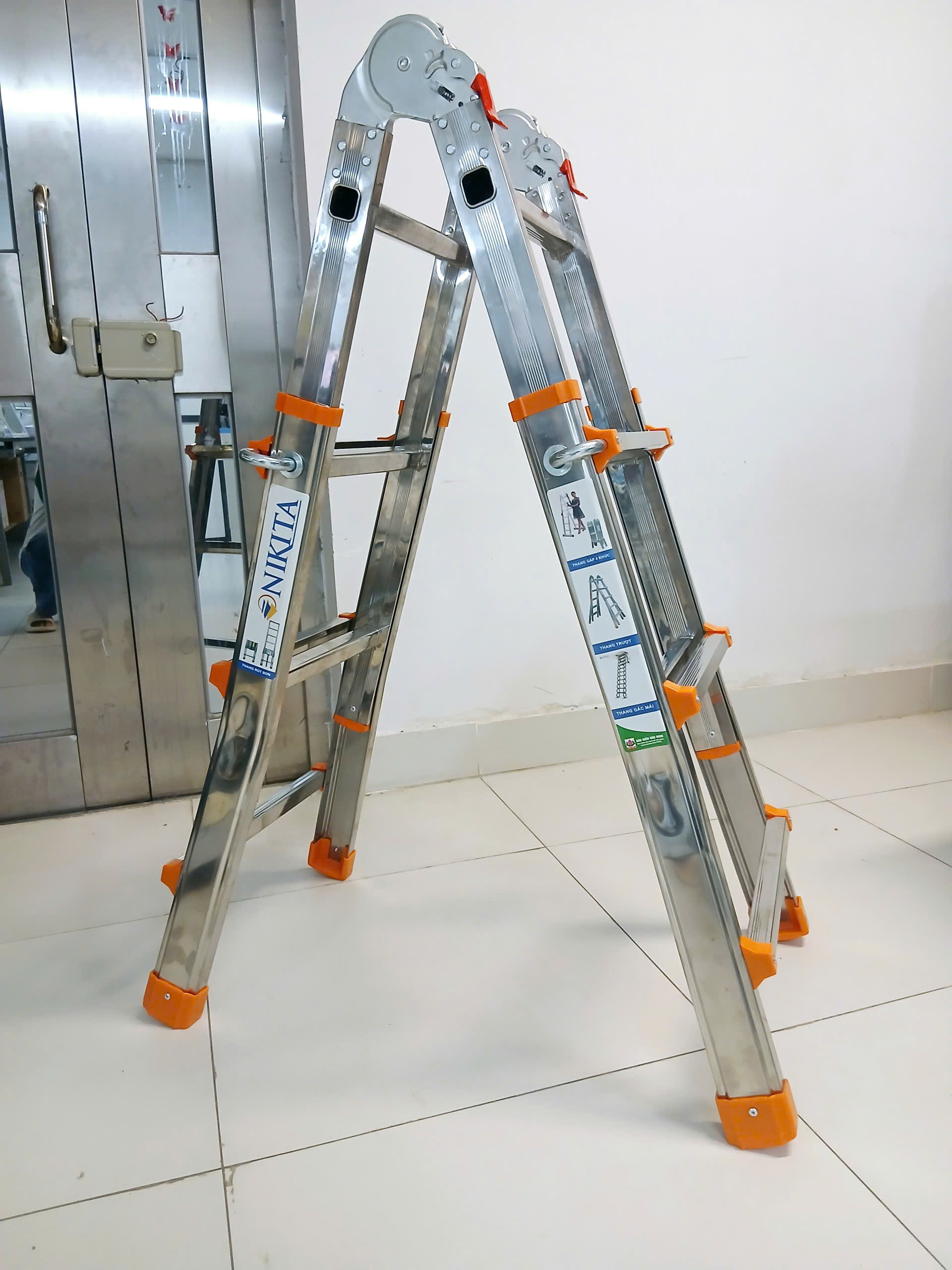 Hình ảnh thực tế Thang Trượt Inox 4 bậc 5