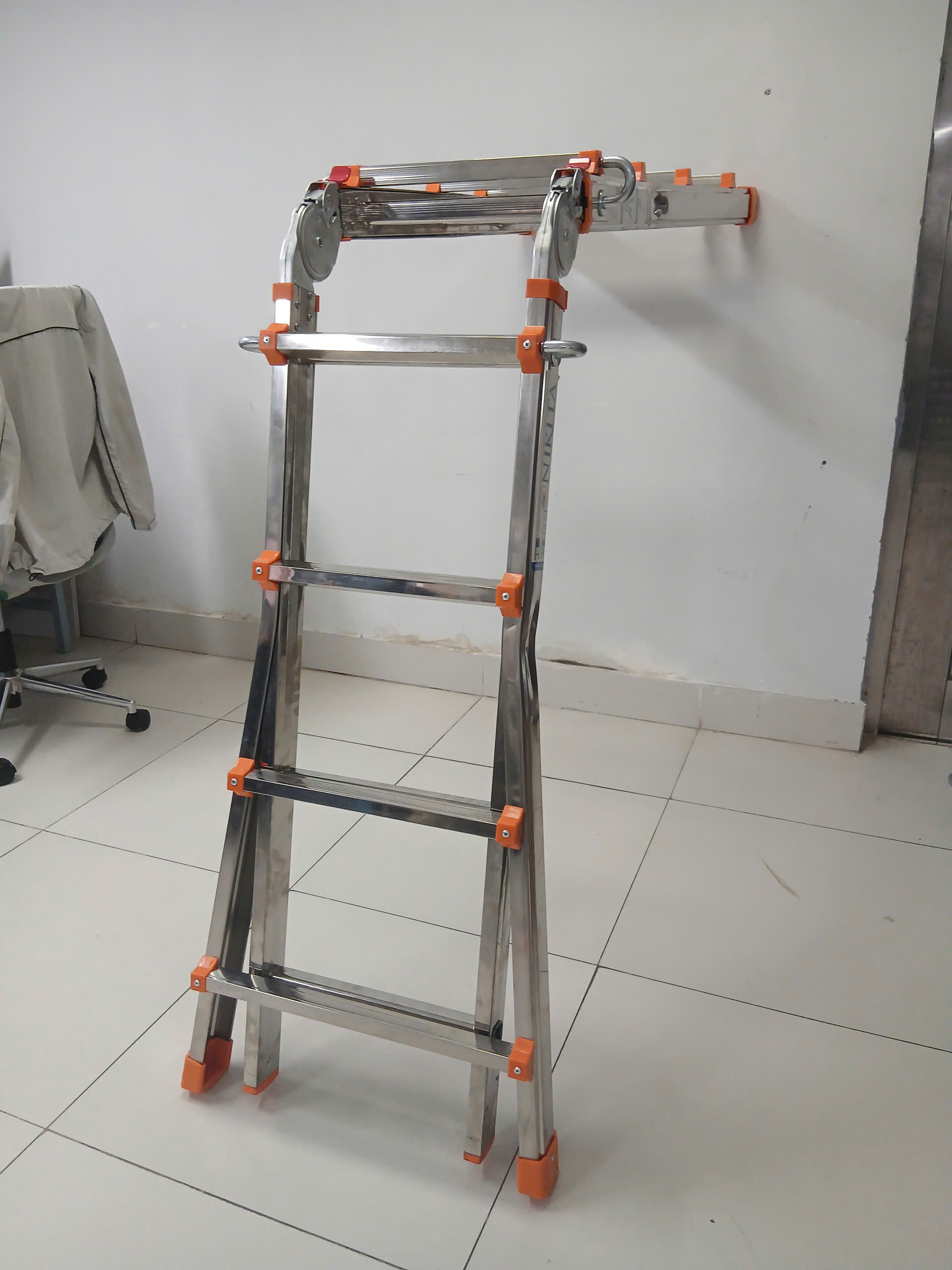 Hình ảnh thực tế Thang Trượt Inox 5 Bậc