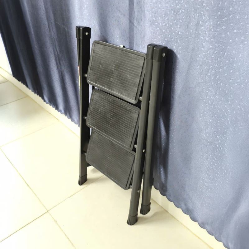 Thang-ghe-khung-sat-chu-A-gap-gon-chac-chan-NIKITA-NKT-39