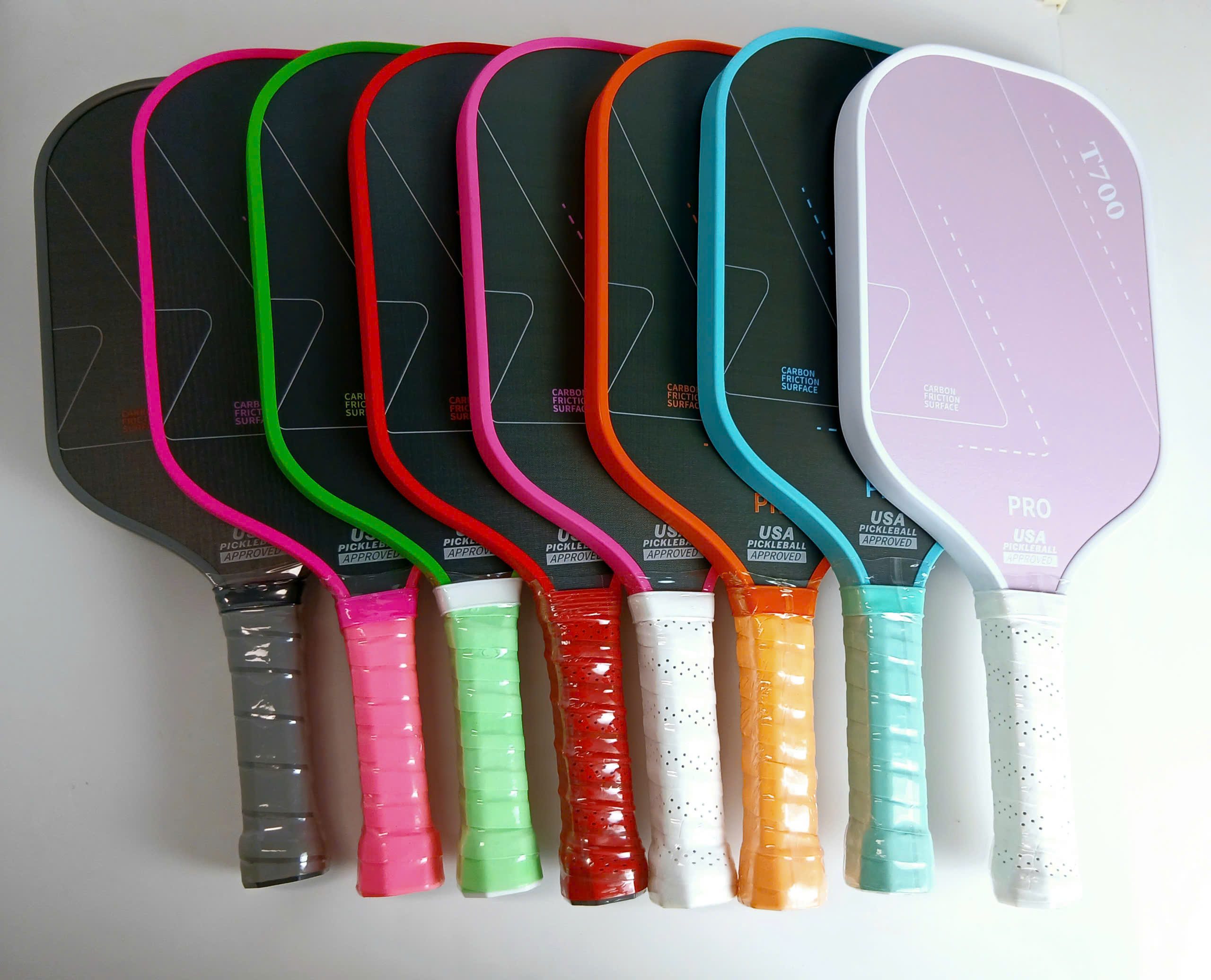 Anh-thuc-te-vot-pickleball-da-dang-mau-sac