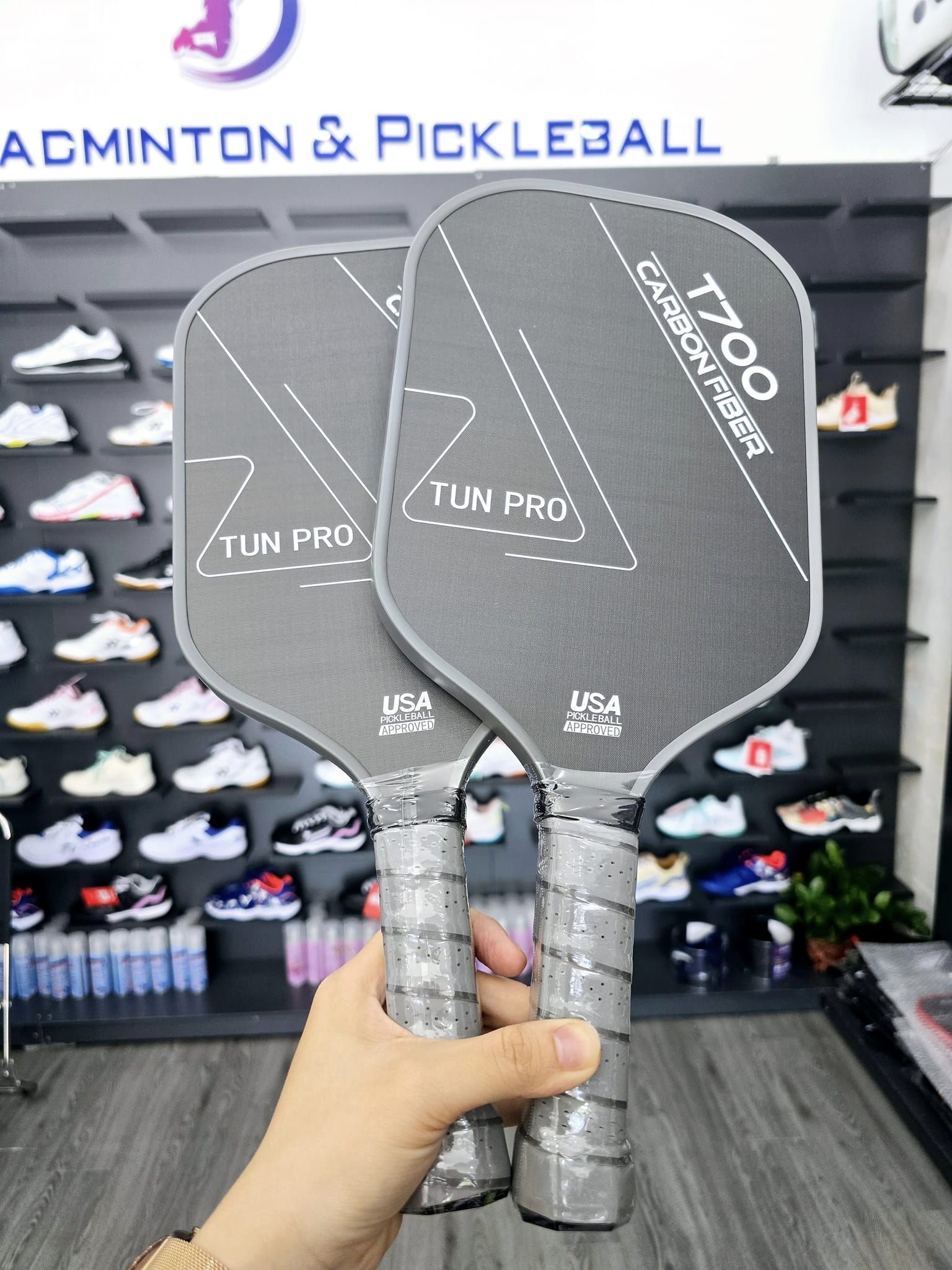 t700 xam den 2