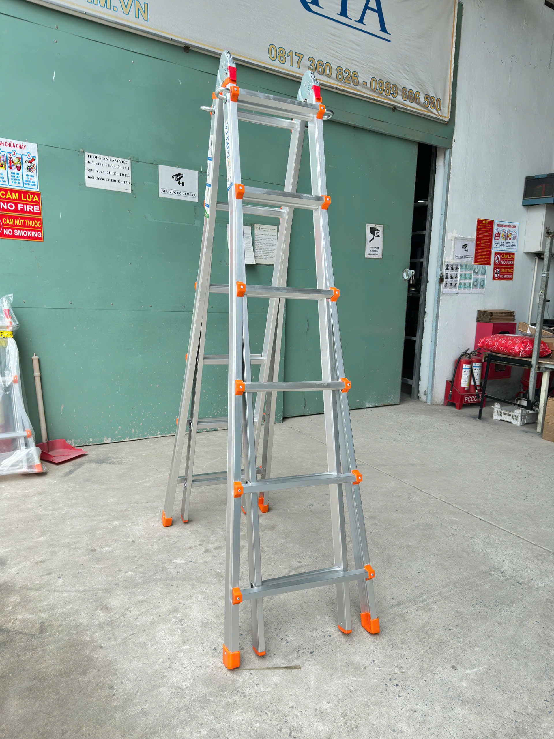 Hình ảnh thực tế thang AM06 3